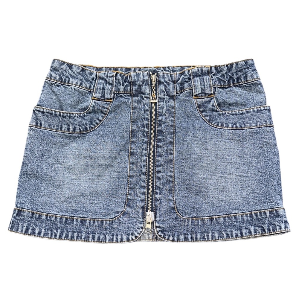 Y2K JLO BY JENNIFER LOPEZ women's lightwash lowrise mini denim skirt, 7.